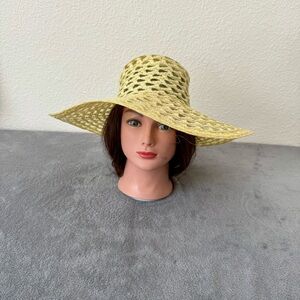 Floppy Yellow Women’s Sun Hat